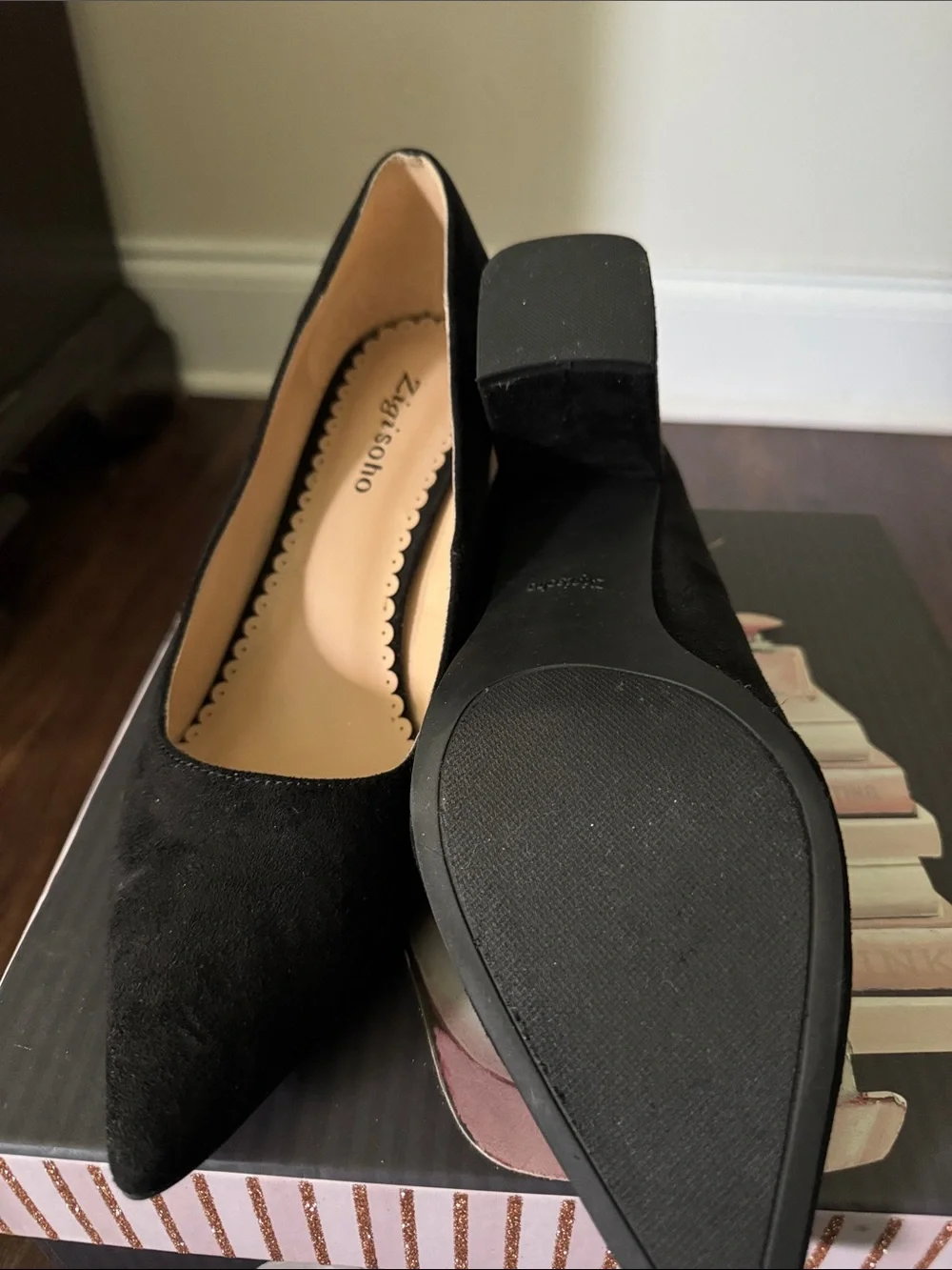 Zigi Soho Black Suede Pointed Toe Pumps
